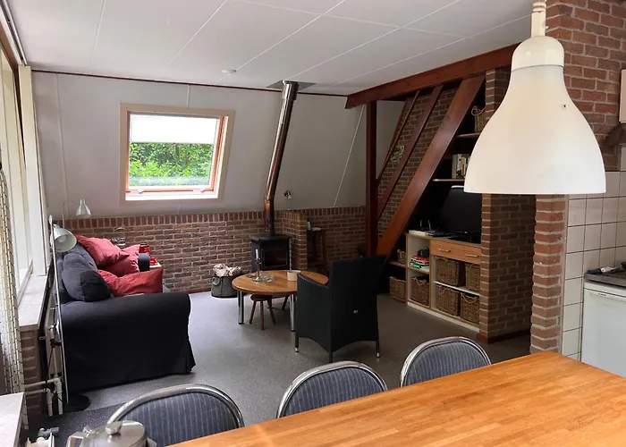 Semesterbostad De Boomklever, Vrijstaand En Midden In Het Bos Aan De Heide! *