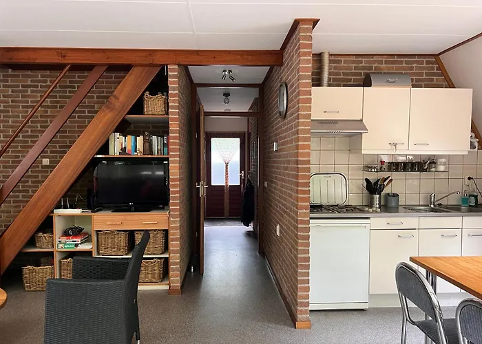 De Boomklever, Vrijstaand En Midden In Het Bos Aan De Heide! *