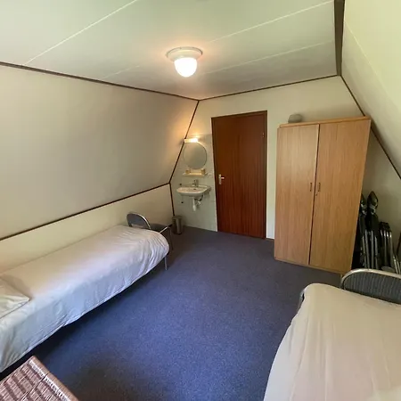 De Boomklever, Vrijstaand En Midden In Het Bos Aan De Heide! Tatil Evi *