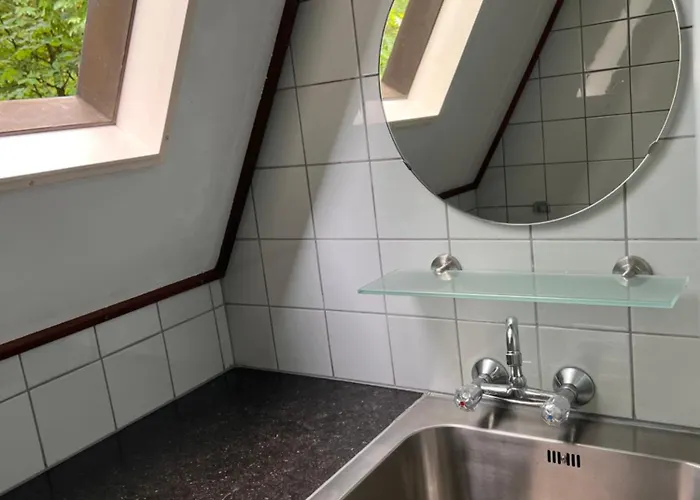 De Boomklever, Vrijstaand En Midden In Het Bos Aan De Heide!